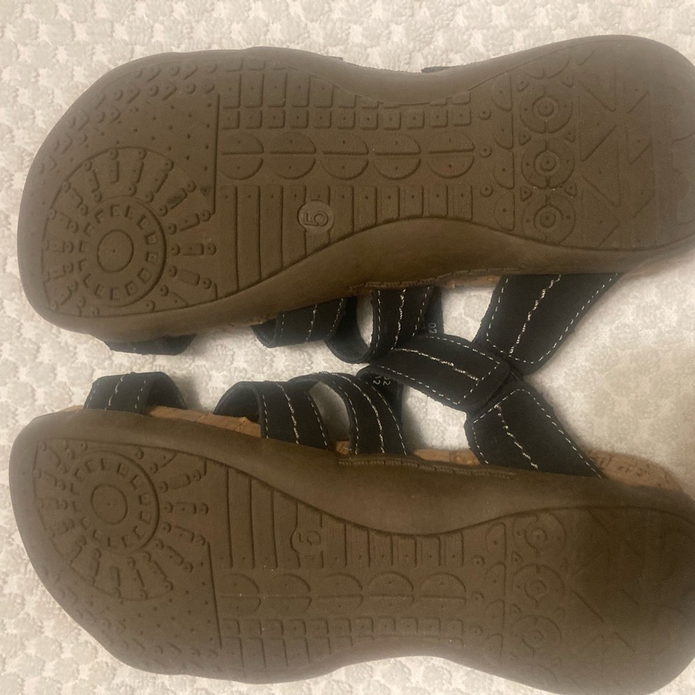 Bear Paw sandals - Picture 3 of 5